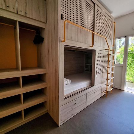 Bloom Hostel Bar & Garden Бордо Екстериор снимка