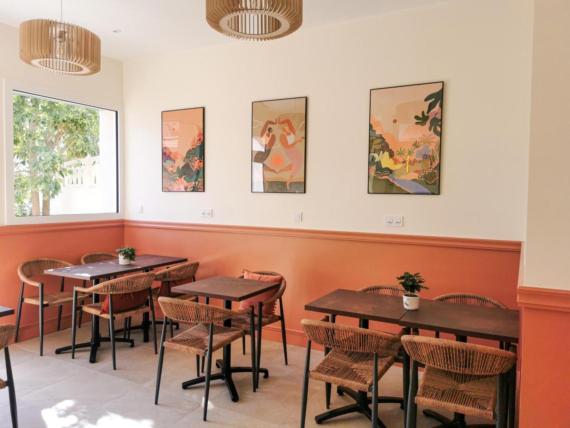 Bloom Hostel Bar & Garden Бордо Екстериор снимка
