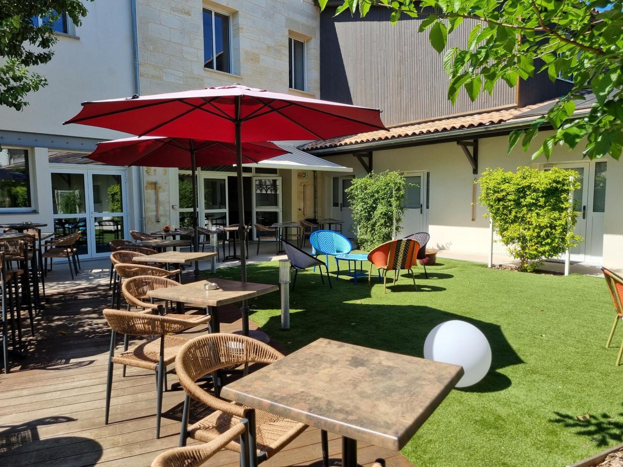 Bloom Hostel Bar & Garden Бордо Екстериор снимка